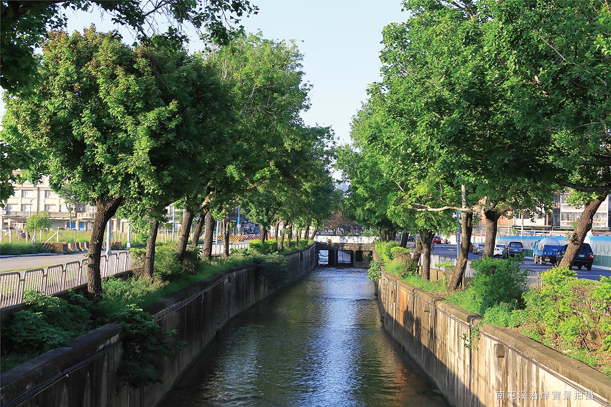 南屯溪沿岸實景拍攝