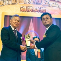 榮獲109年度《國家優良建商認證標章》品牌認證