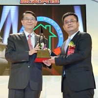 榮獲111年度《國家優良建商認證標章》品牌認證。
